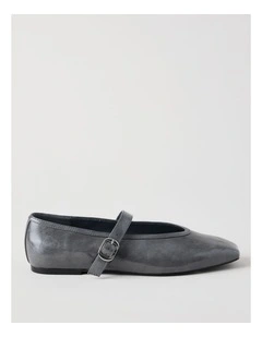 Lana Flat Shoes in Charcoal