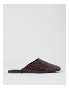 Aria Flat Shoes in Chocolate Croc