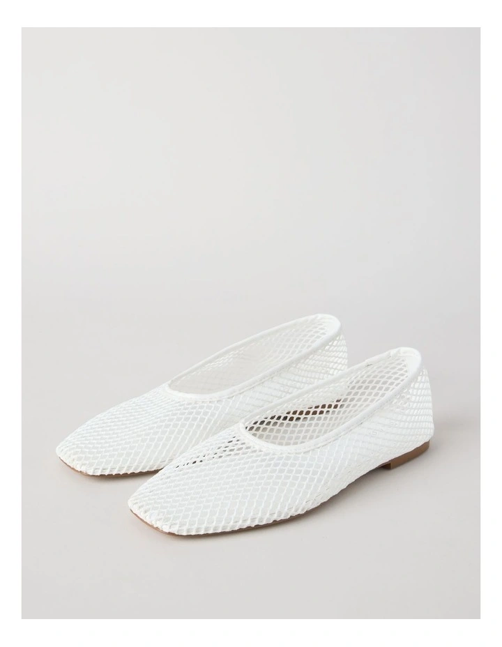 Willow Flat Shoes in White image 4