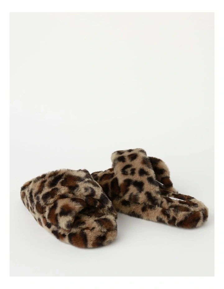 slippers leopard print