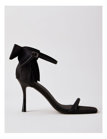 BLACK SATIN colour