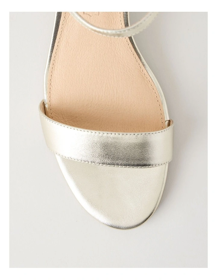 Rozz Sandal in Gold image 6