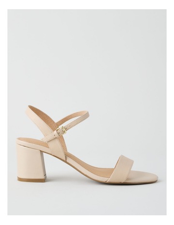 NUDE colour