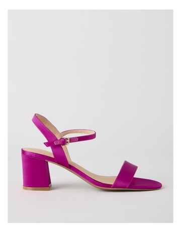 VERY BERRY colour