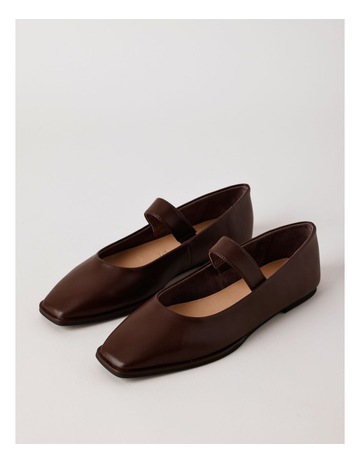 Chocolate Leather colour