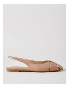 Chrissy Flat Shoes in Latte
