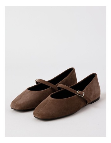 Chocolate Suede colour