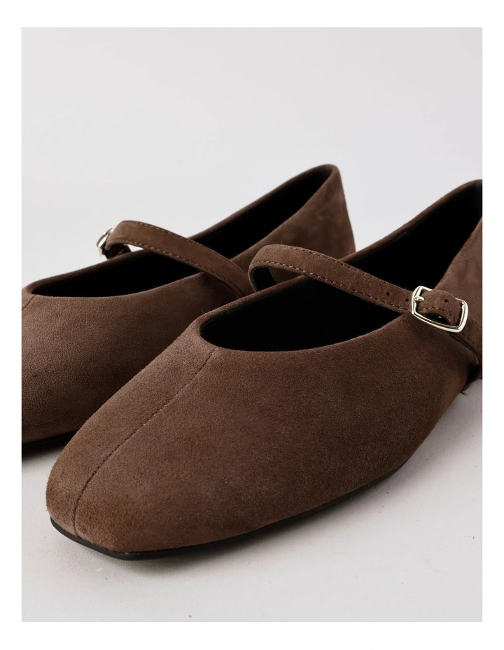 Shay Flat Shoes in Chocolate Suede image 4