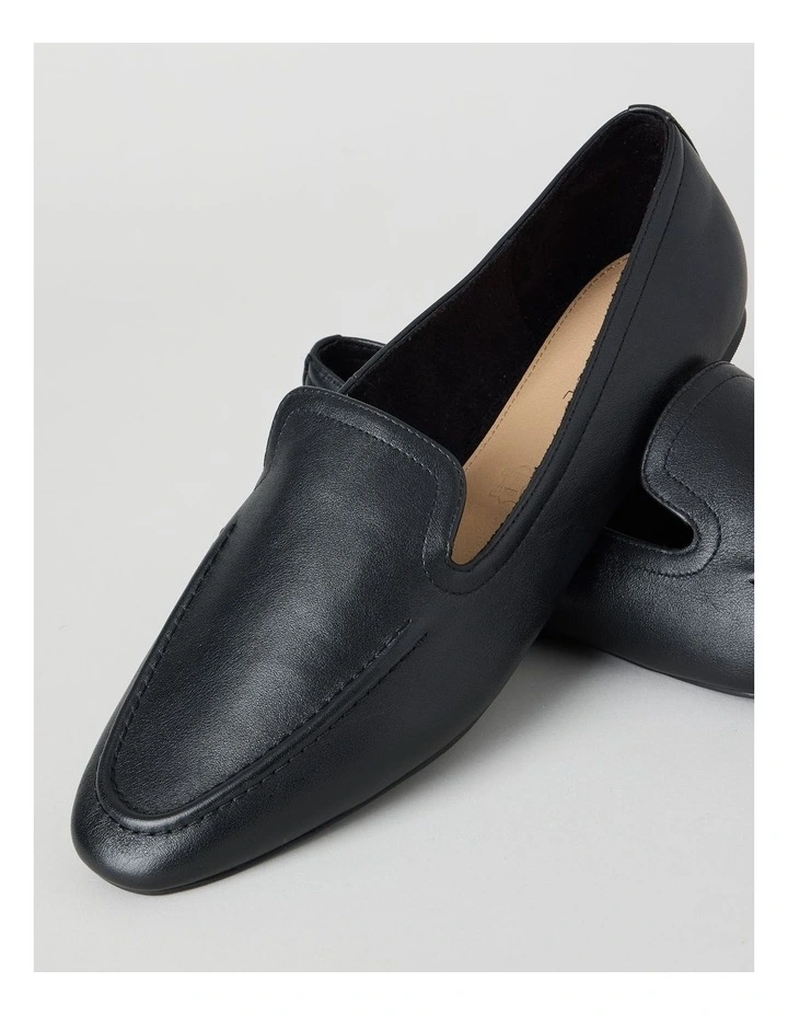Ada Flat Shoes in Black image 3