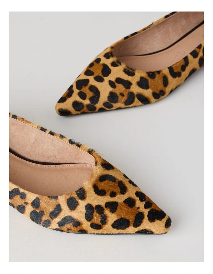 Christina Flat Shoes in Leopard image 2