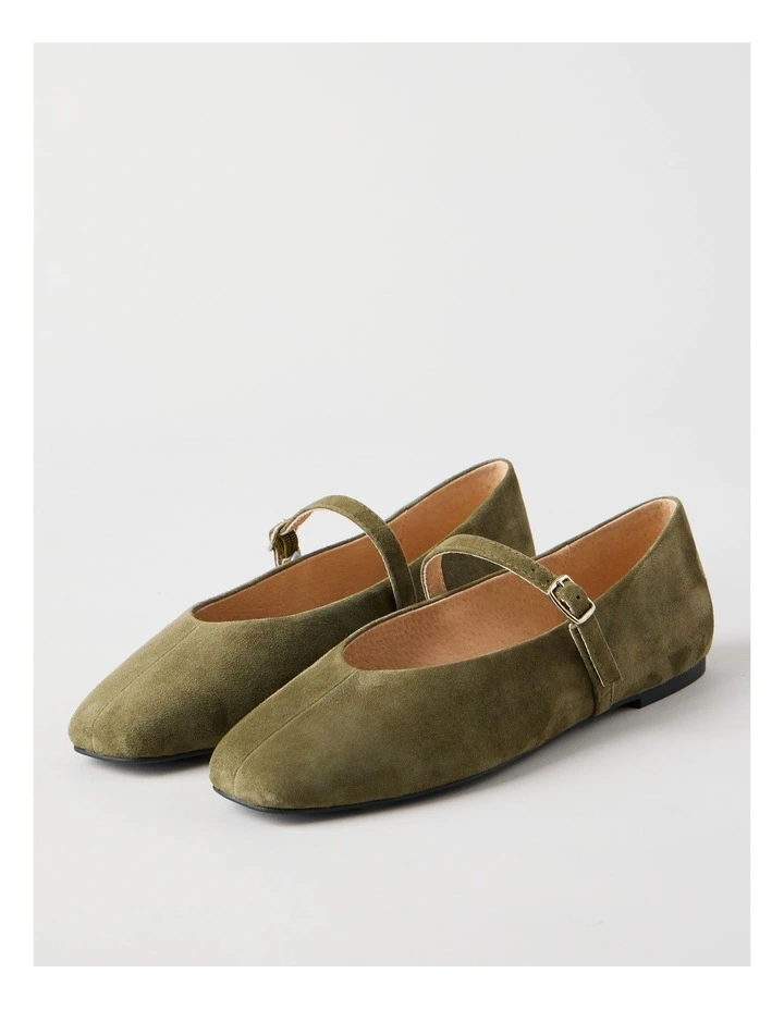 Shay Flat Shoes in Green image 3