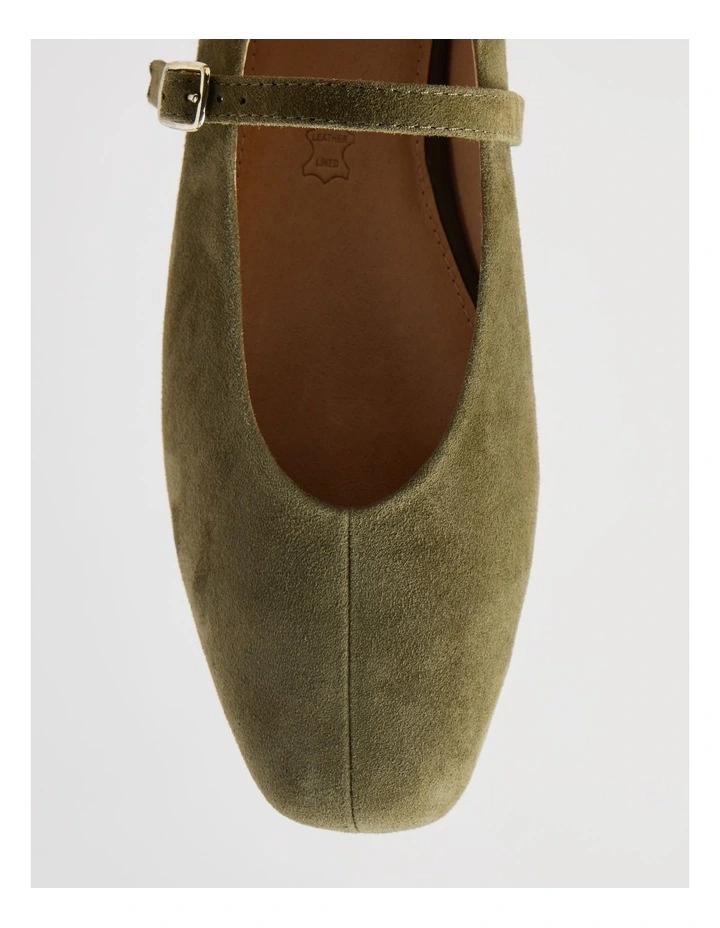 Shay Flat Shoes in Green image 6