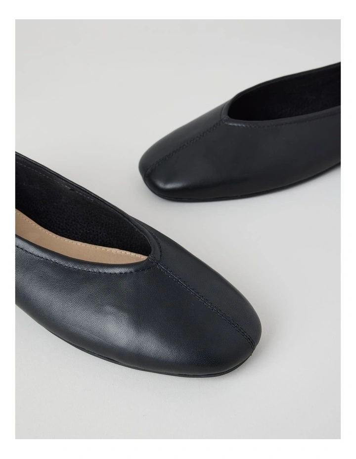 Erin Flat Shoes in Black image 2