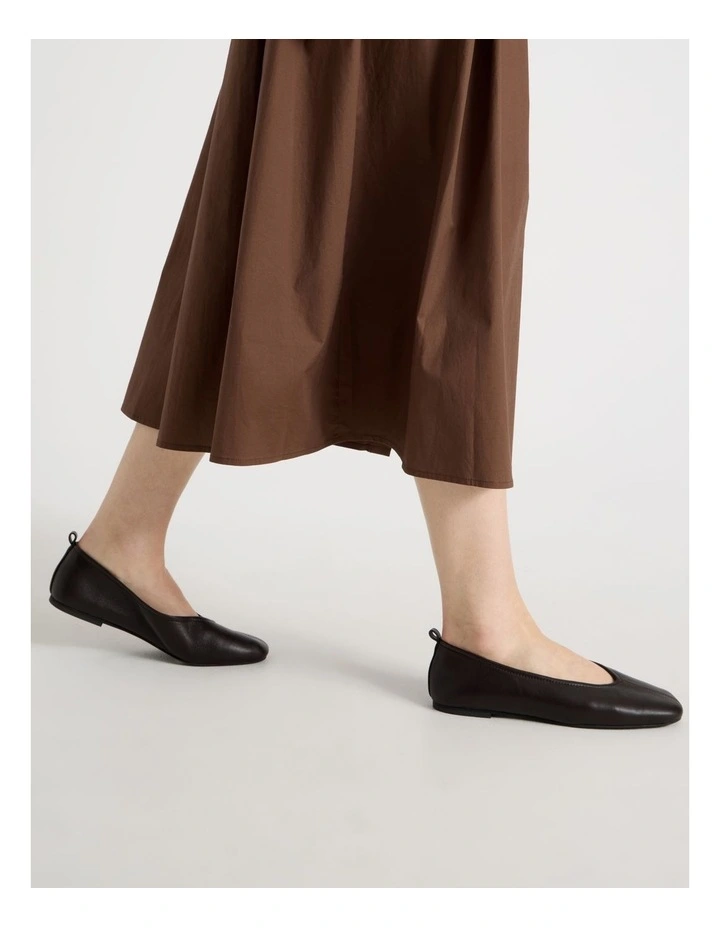 Erin Flat Shoes in Chocolate image 2