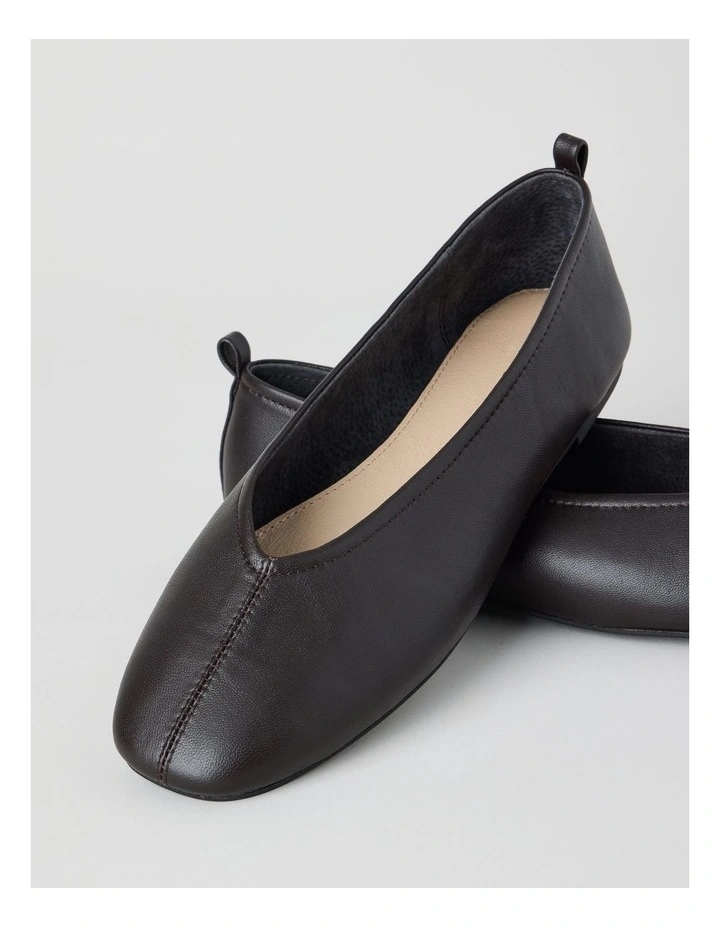 Erin Flat Shoes in Chocolate image 3