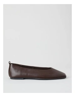 Miranda Flat Shoes in Chocolate