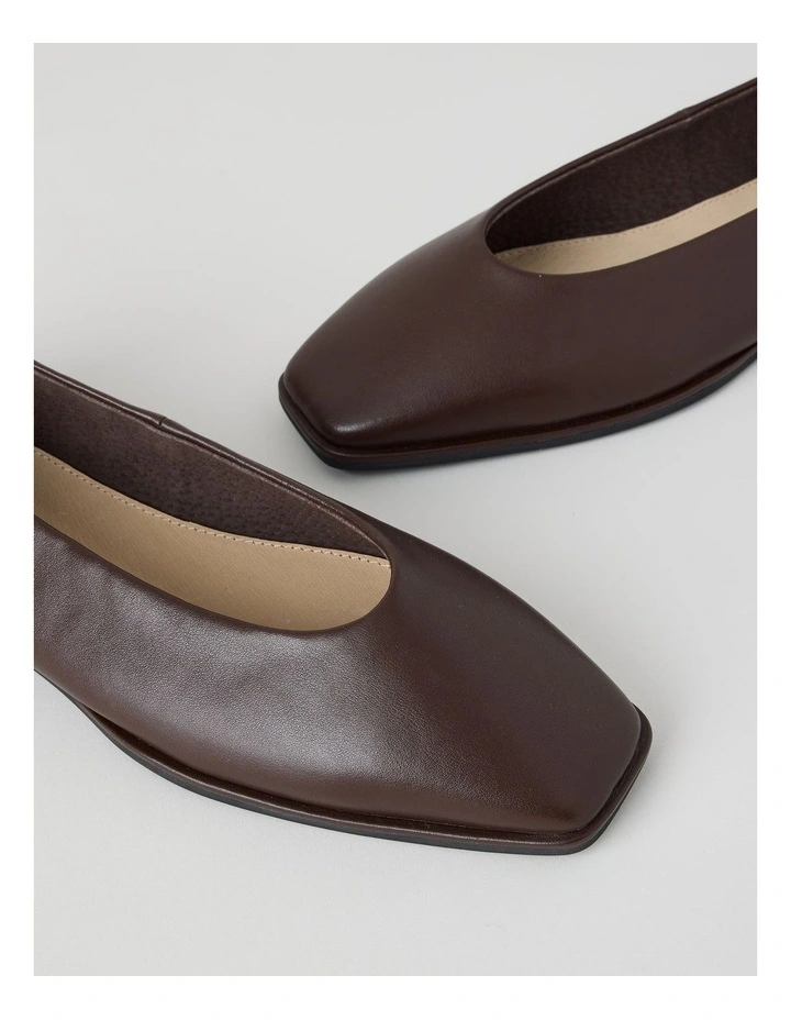 Miranda Flat Shoes in Chocolate image 5
