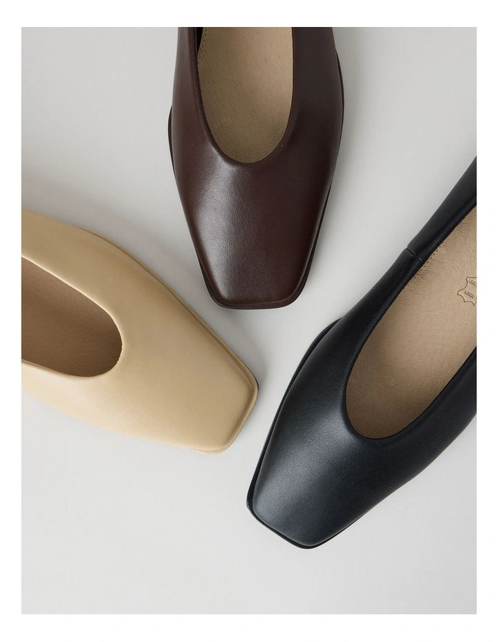 Miranda Flat Shoes in Chocolate image 7