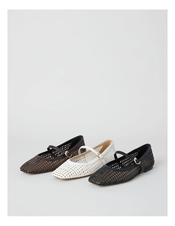 Nicole Flat Shoes in Black image 7