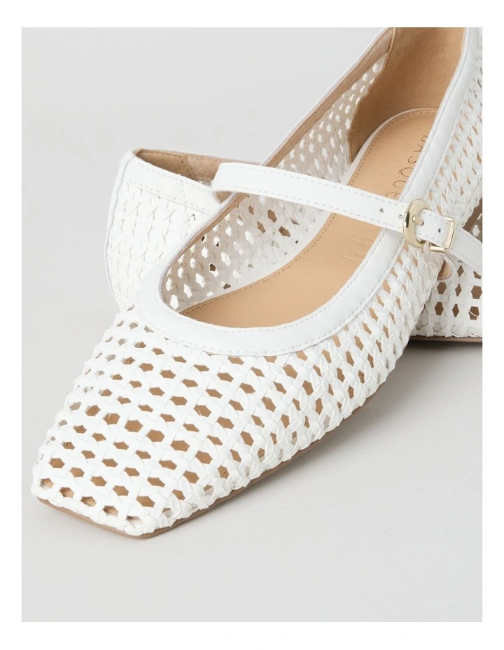 Nicole Flat Shoes in White image 4