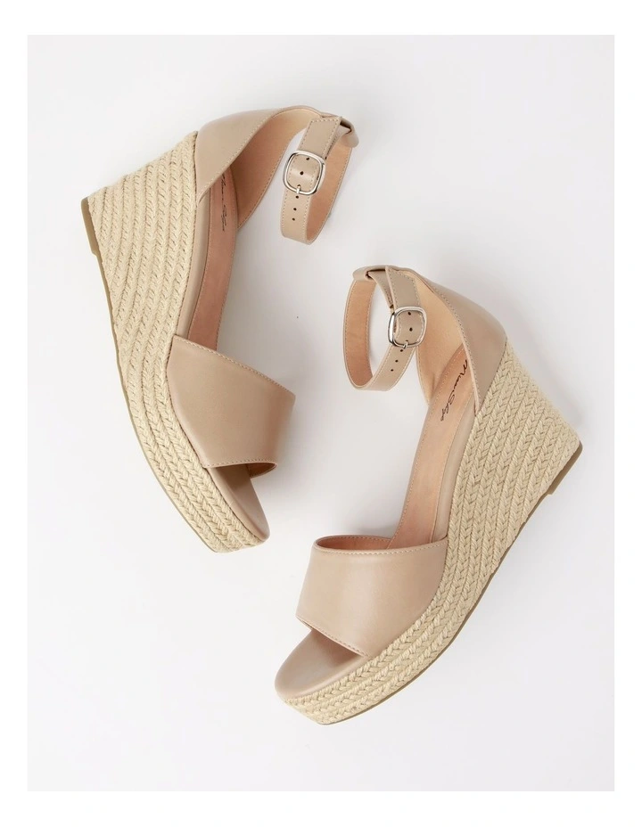 Honolulu Blush Sandal in Pink image 3