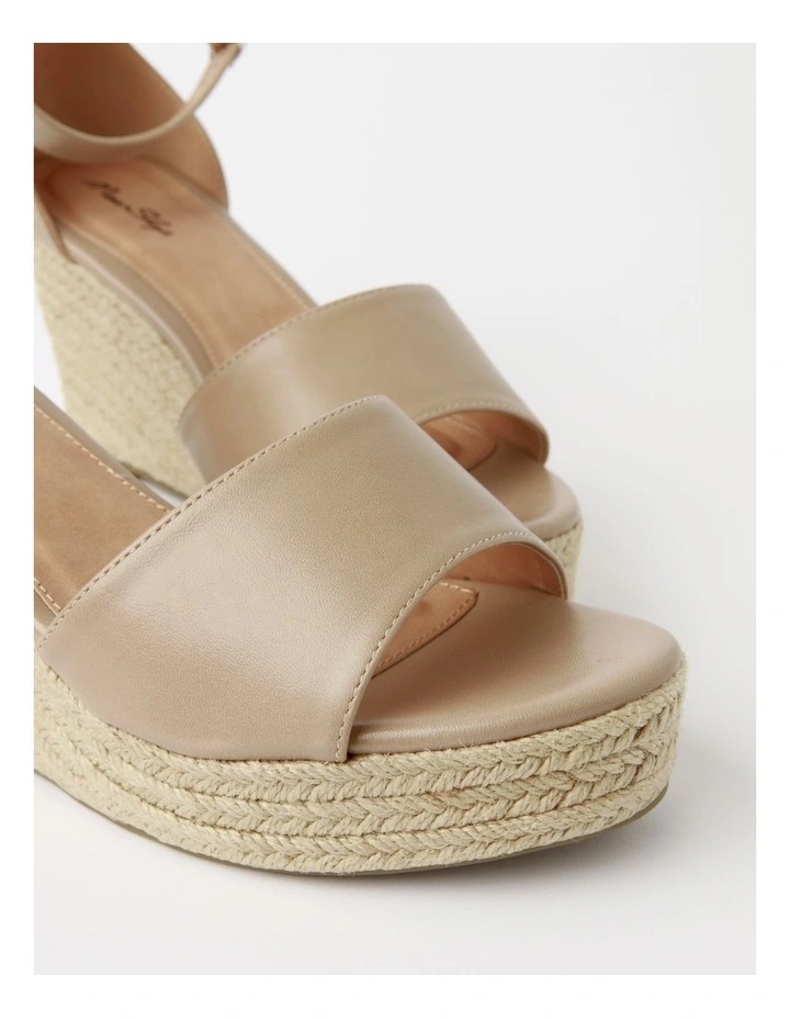 Honolulu Blush Sandal in Pink image 6
