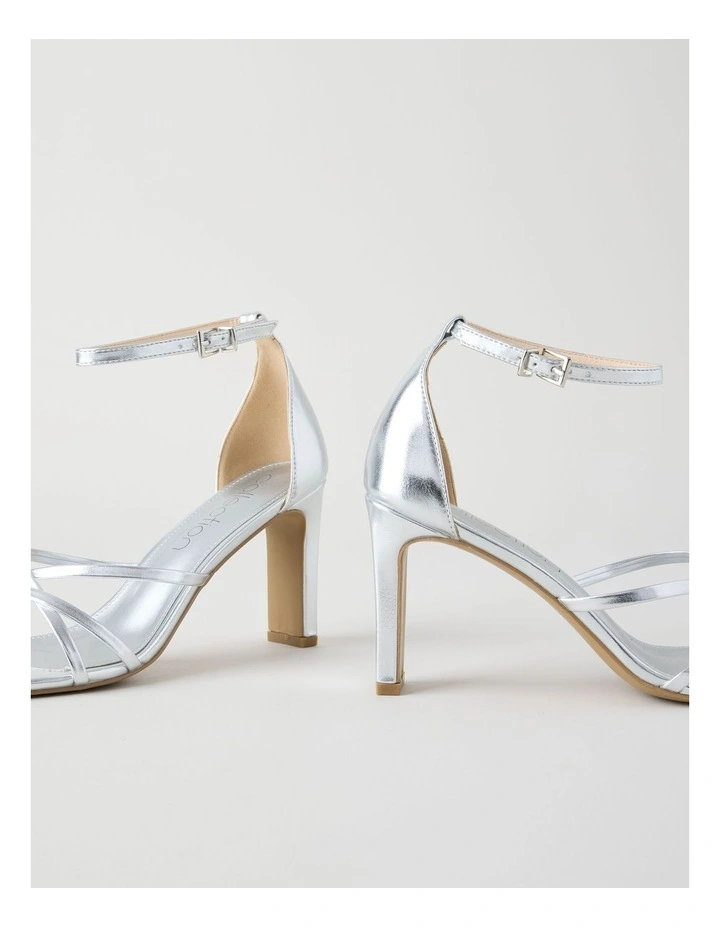 Dainty Sandal in Silver image 5