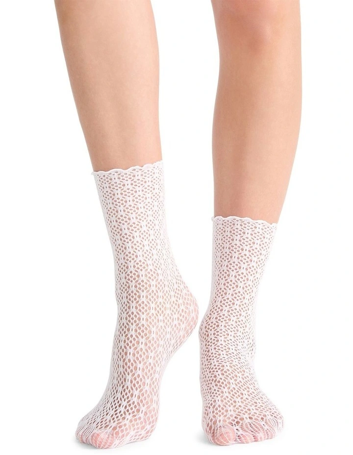 Crochet Net Anklet in White image 2