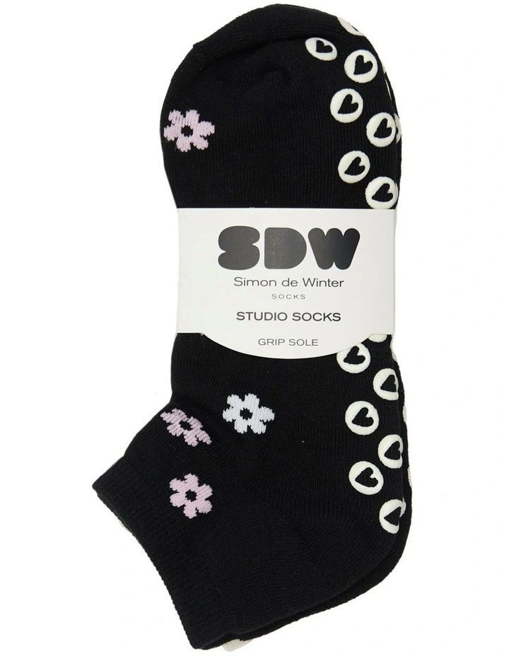 Patterned Grip Sole Low Cut Socks 3 Pack in Multi image 2