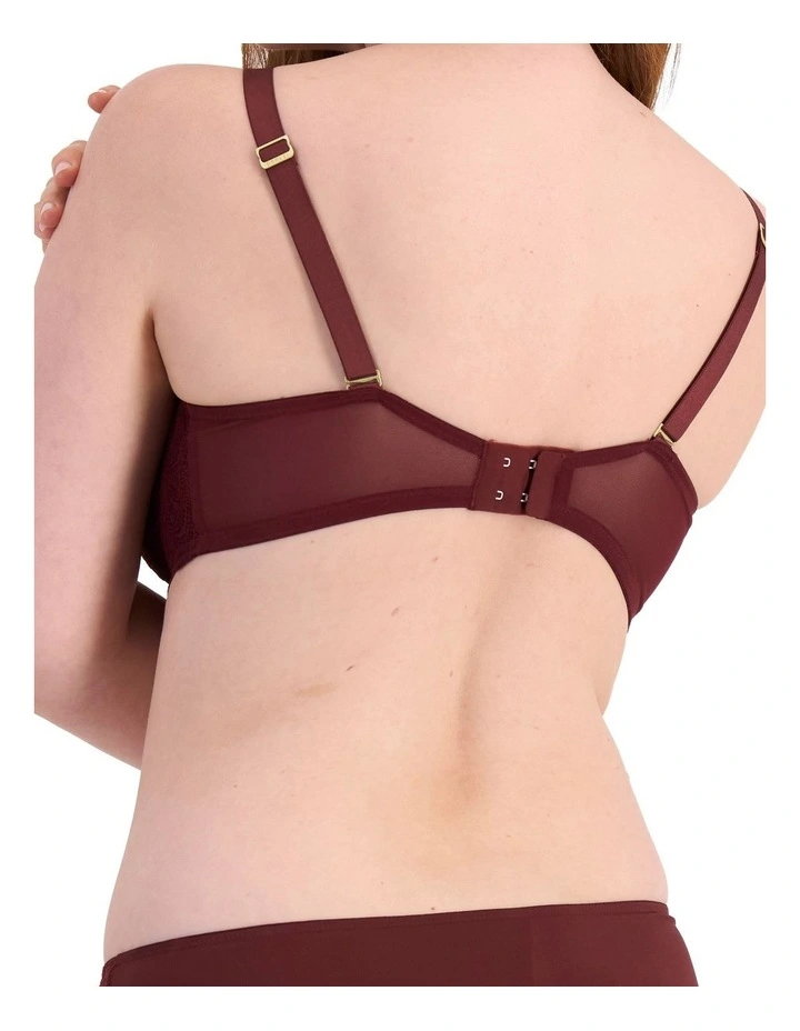 Lift & Shape Minimiser in Crimson Fire image 2