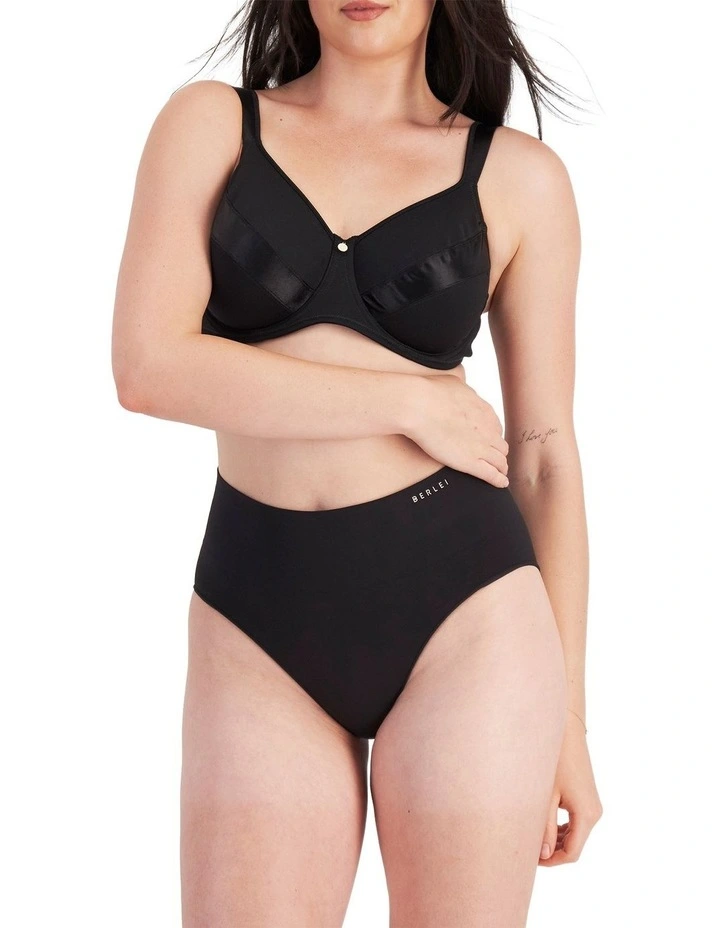 Minimising Bra in Black image 4