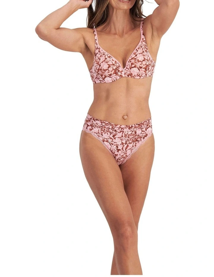 There Contour Bra in Print P6Q image 4