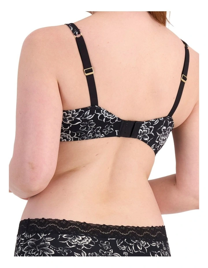 There Contour Bra in Black image 2