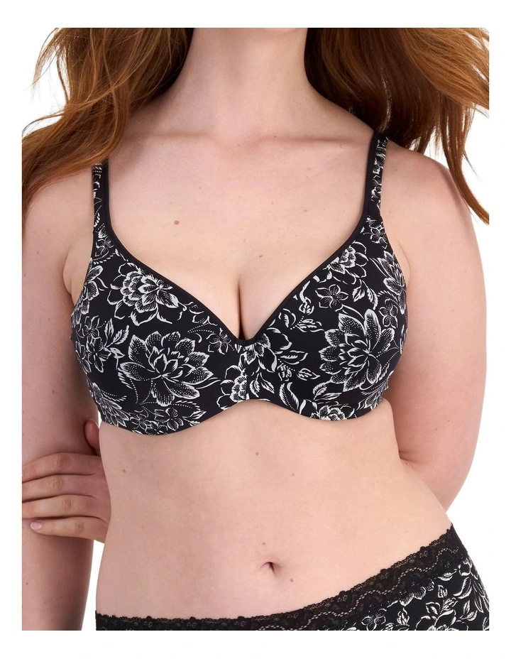 There Contour Bra in Black image 3