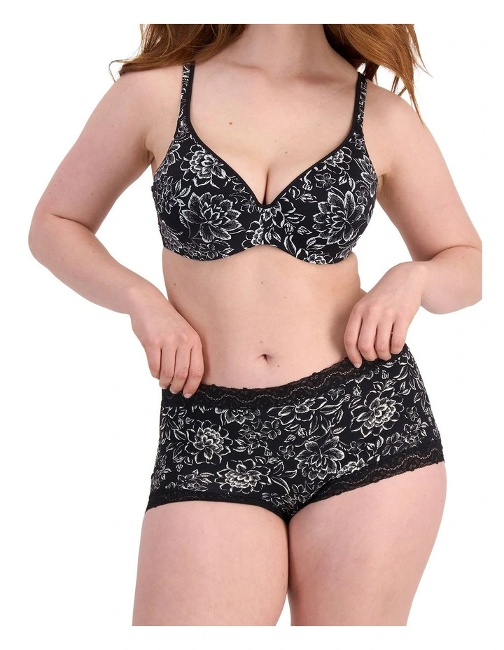 There Contour Bra in Black image 5
