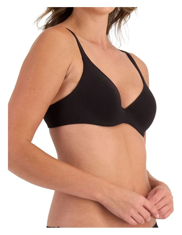 Barely There Breathe T-shirt Bra in Black image 3