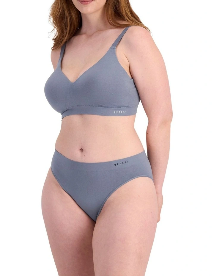Understate Seamless Bra in Paris Purple image 4