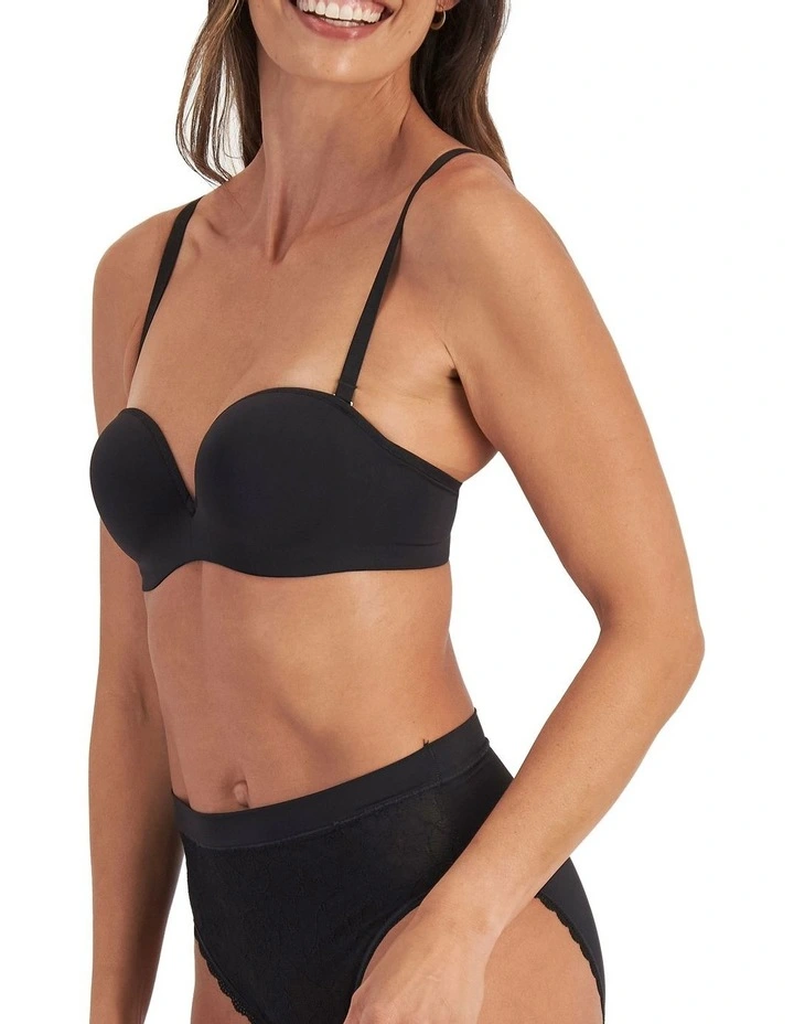 Barely There Strapless Bra in Black image 3
