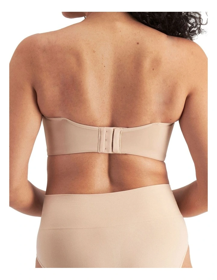 Barely There Strapless Bra in Natural Beige image 6