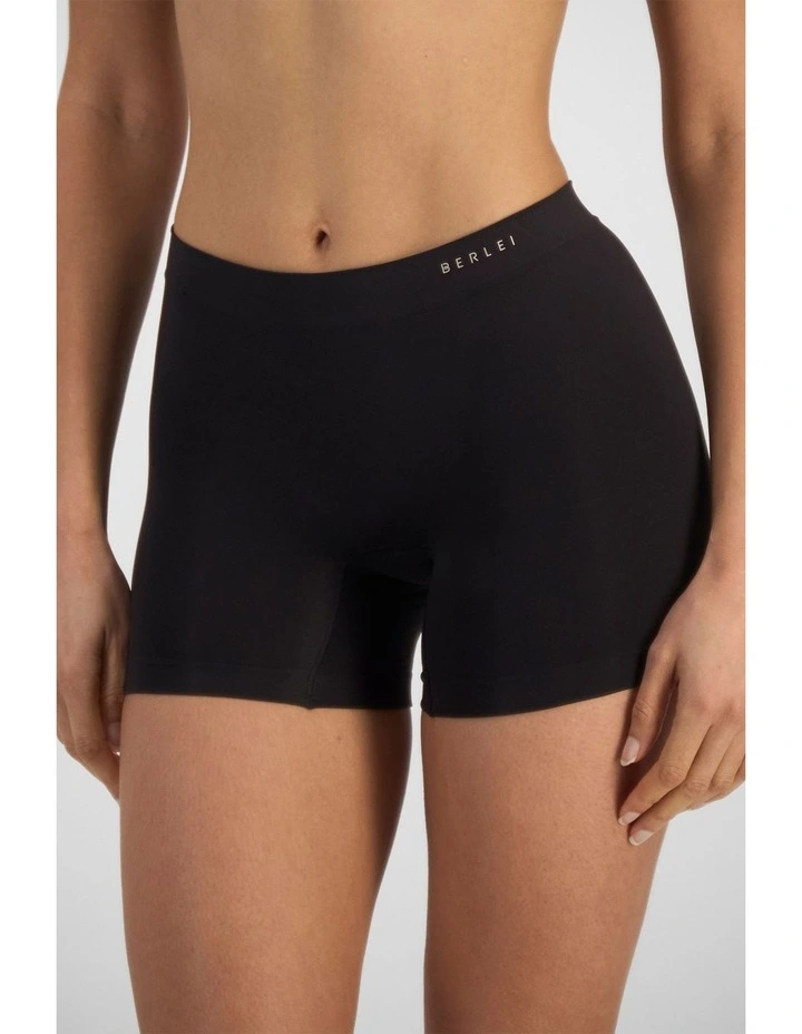 Understate Mid Short In Black image 3