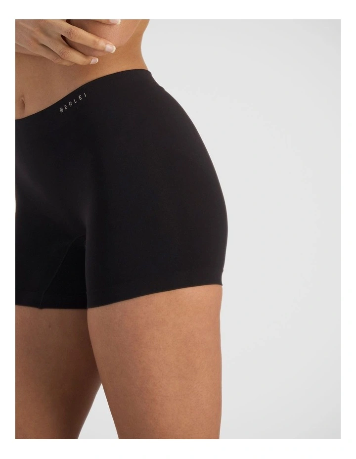 Understate Mid Short In Black image 6