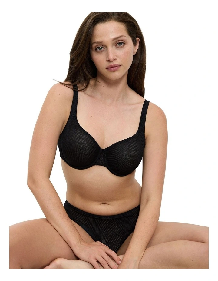 Triumph Harmony Spotlight Bra in Black image 4