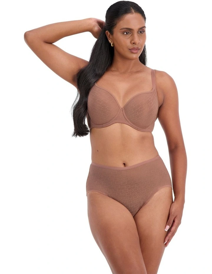 Gorgeous Signature Wire Padded Bra in Toasted Almond image 4