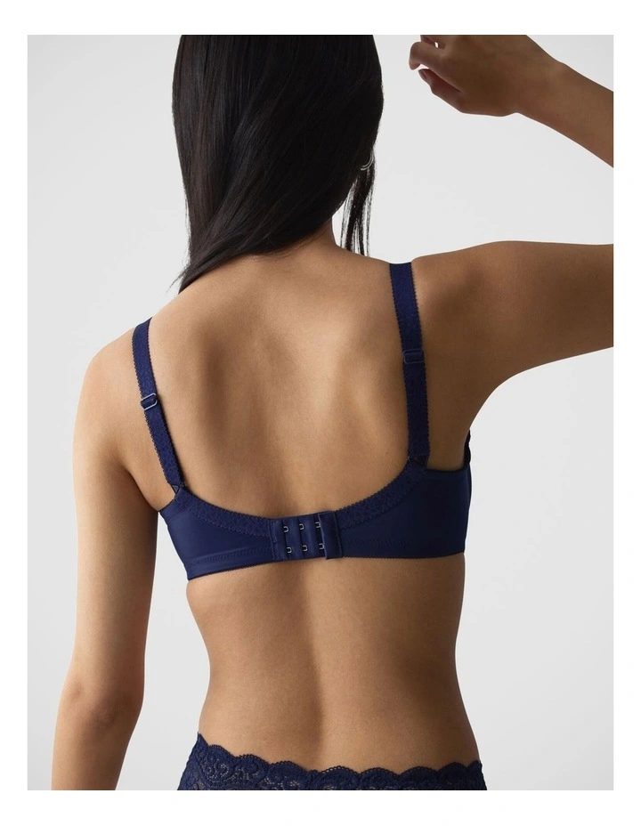 Amourette Wired Minimiser Bra in Navy image 2