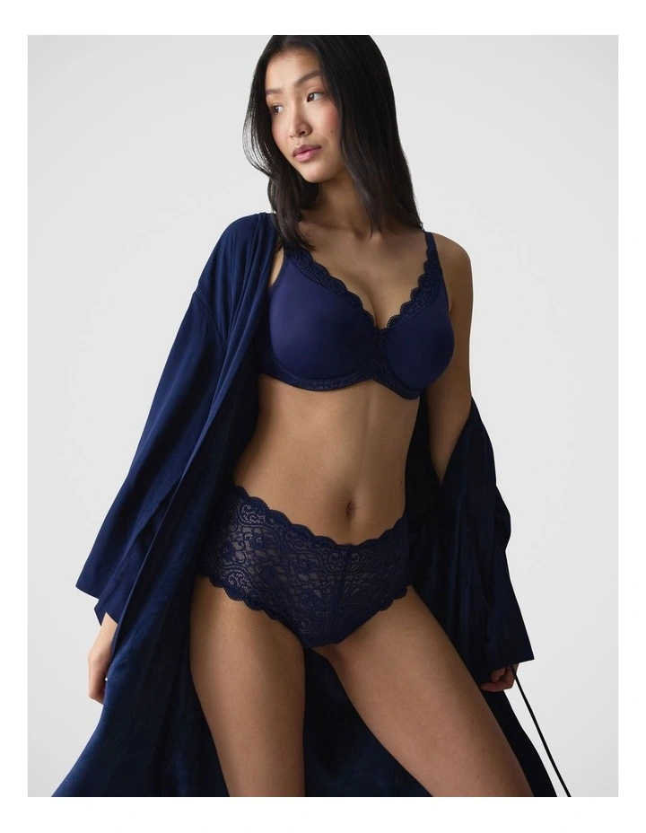 Amourette Wired Minimiser Bra in Navy image 4