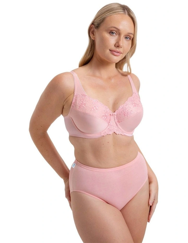 Embroidered Minimiser Bra in Pink image 4