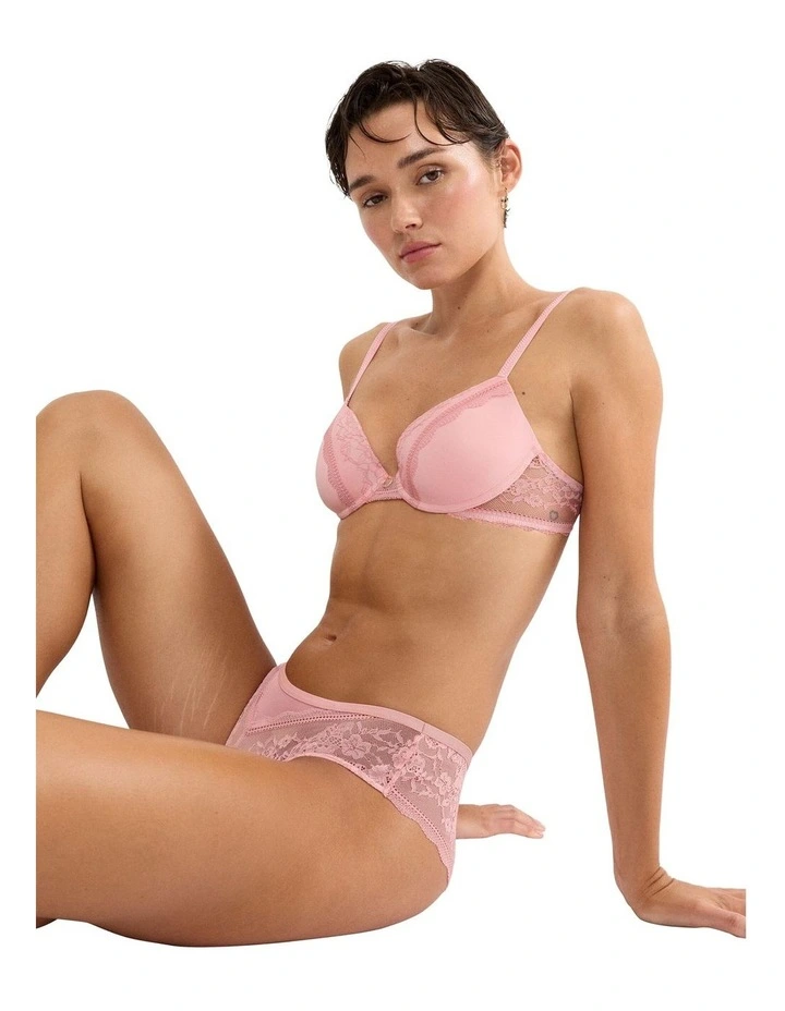 Comfort Allure Wired Padded Bra in Strawberry Cream Pink image 4
