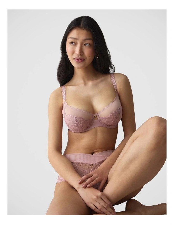 Love in Lace Wired Bra in Pink image 4