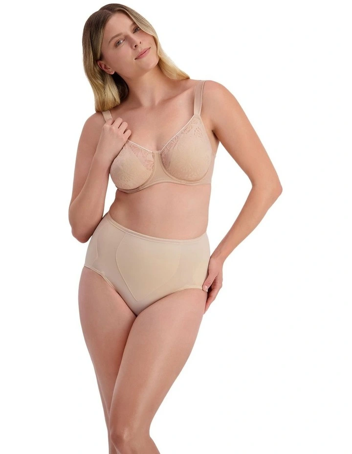 Lacy Minimiser Bra in Beige image 5