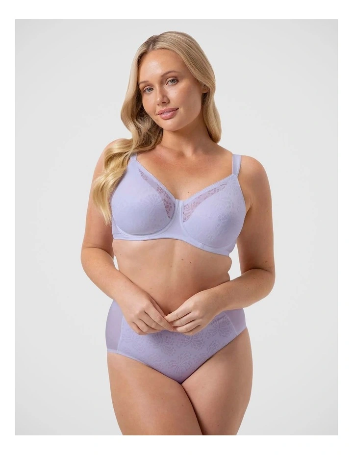 Lacy Minimiser Bra image 4